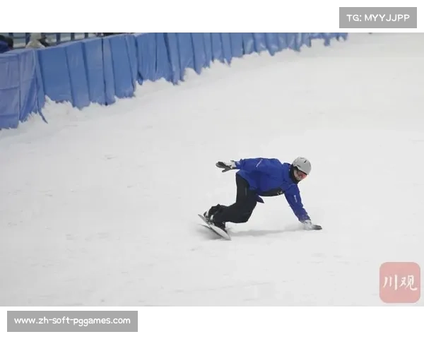 滑雪教练蒋鹏行程簿：从南方室内雪场北上的“职业追雪人”